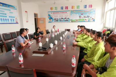 山東省文化館暖陽(yáng)藝術(shù)團(tuán)慰問(wèn)農(nóng)民工子弟 "暖陽(yáng)照仲秋"系列文化活動(dòng)成功舉辦